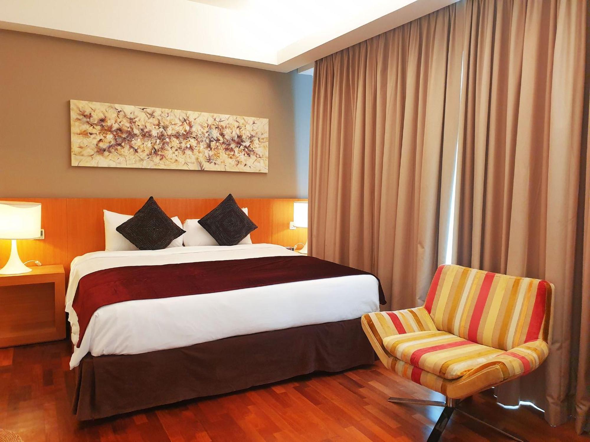 Cormar Suites Kuala Lumpur Room photo