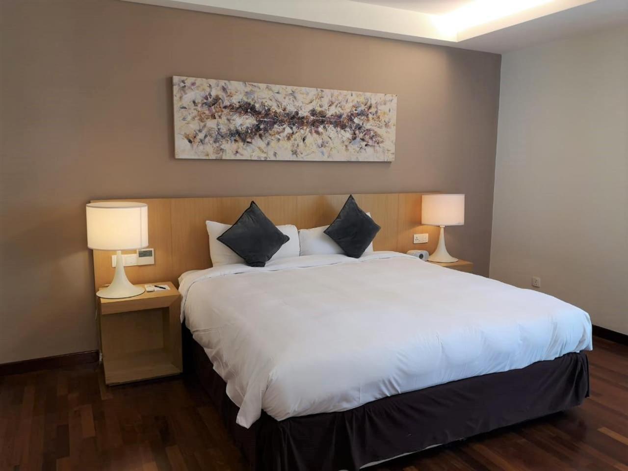 Cormar Suites Kuala Lumpur Room photo